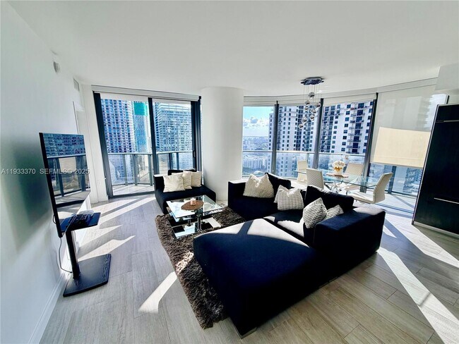 Building Photo - 45 SW 9th St