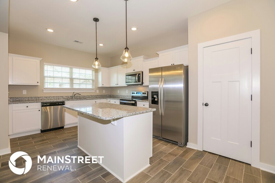 Building Photo - 5335 Nancy Seward Dr