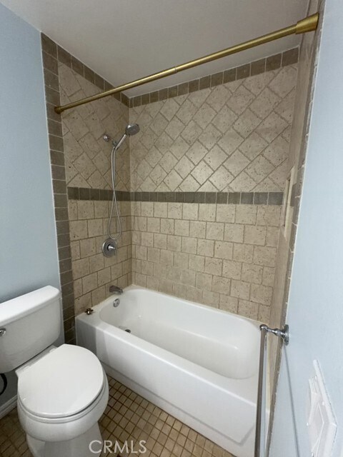 Building Photo - 28482 La Noche