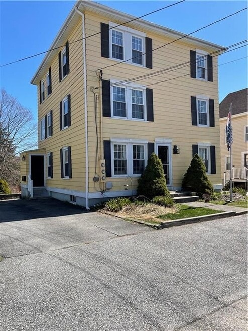 Building Photo - 12 Third School St