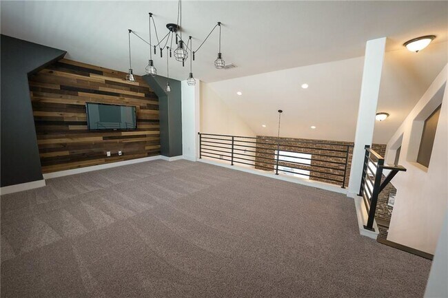 Building Photo - 1008 Totis Rd