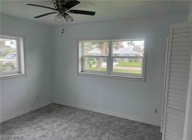 Building Photo - 160 Brooks Rd