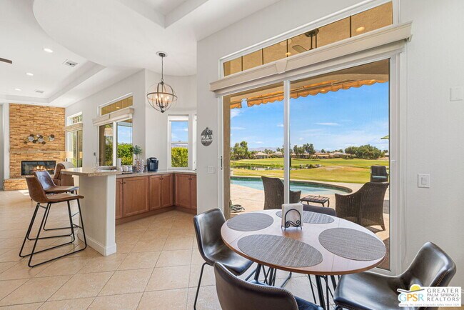 Building Photo - 88 Vía Las Flores