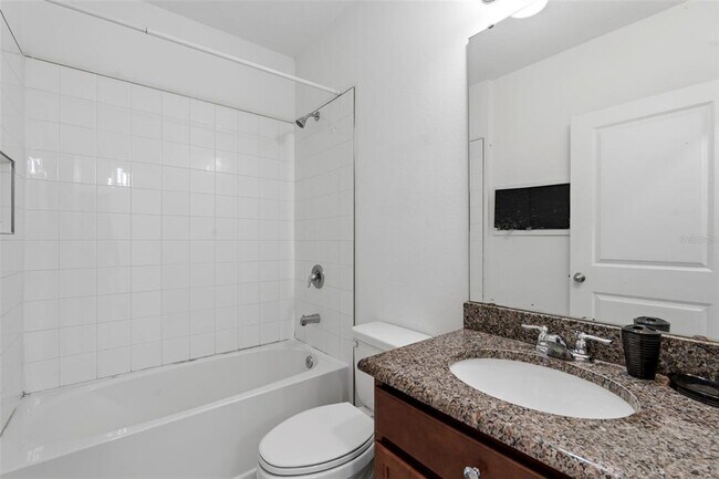Building Photo - 836 Cambridge Dr