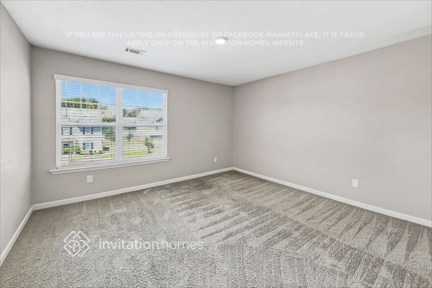 Building Photo - 407 Vermeer Ct