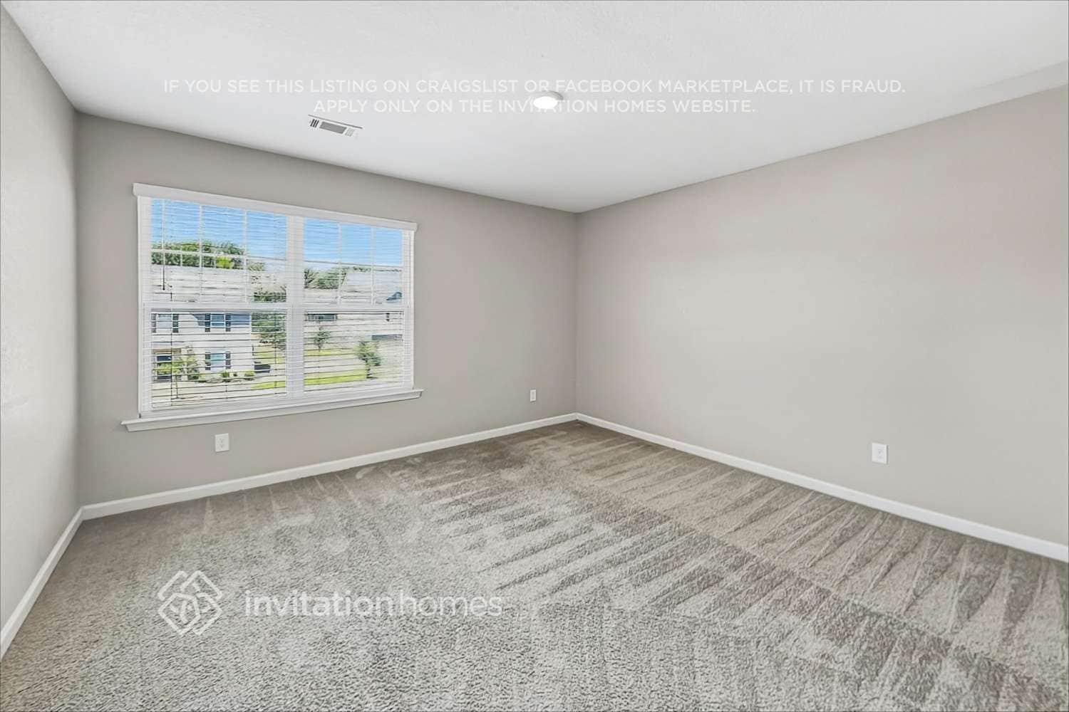 Building Photo - 407 Vermeer Ct