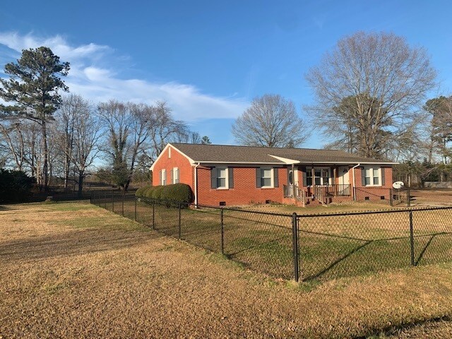 Building Photo - 55 Maple Tree Ln