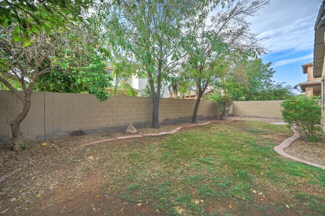 Building Photo - 1483 W Homestead Ct