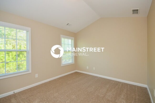 Building Photo - 4 Bedroom Pet-Friendly Home in Loganville, GA with Main Street Renewal