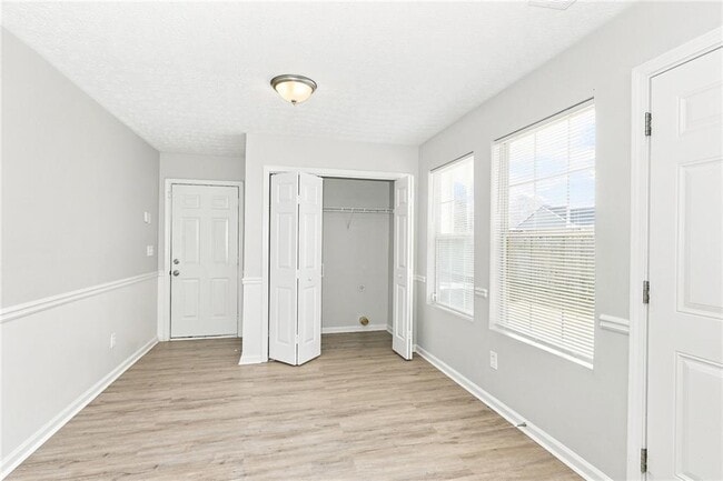 Building Photo - 9471 Bogey Ct