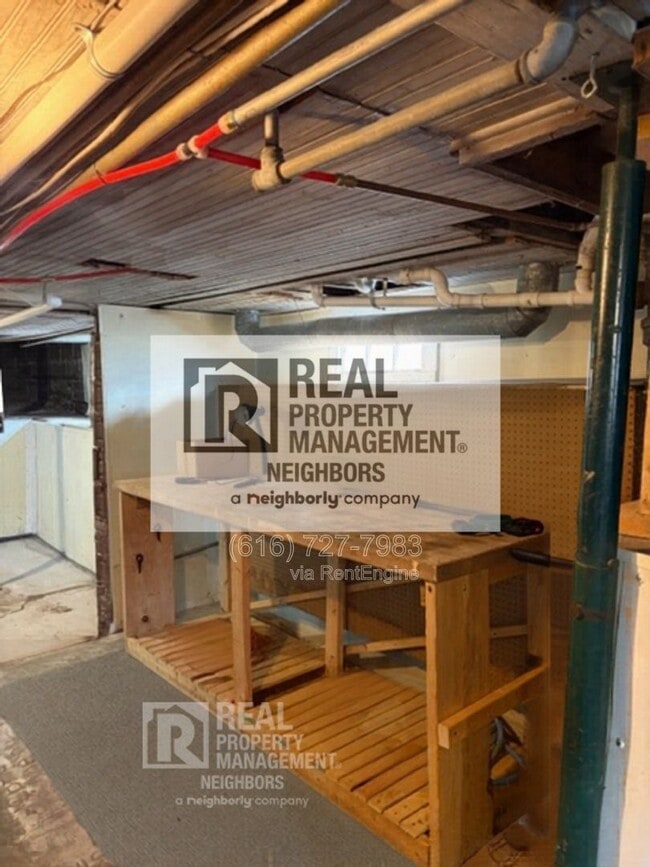 Building Photo - 88 E 18th St