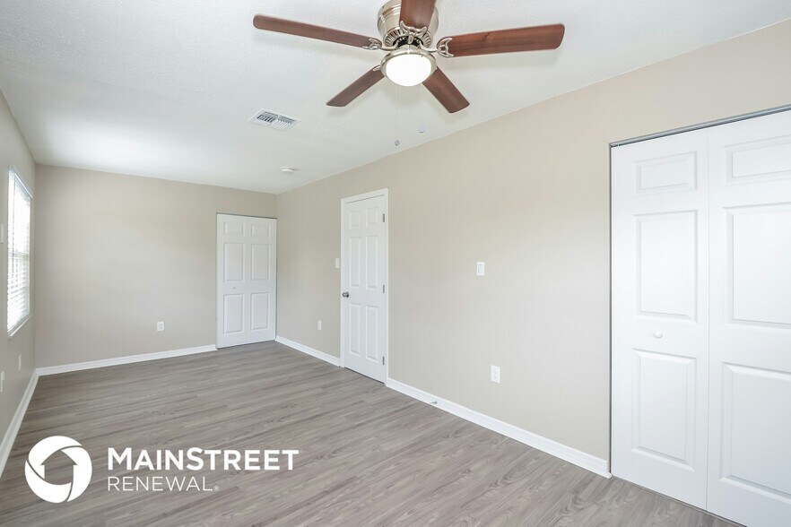 Building Photo - 3019 Clay Cir