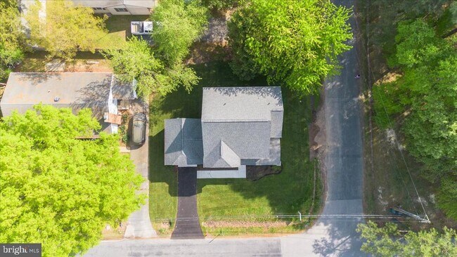 Building Photo - 807 Radcliff Ave