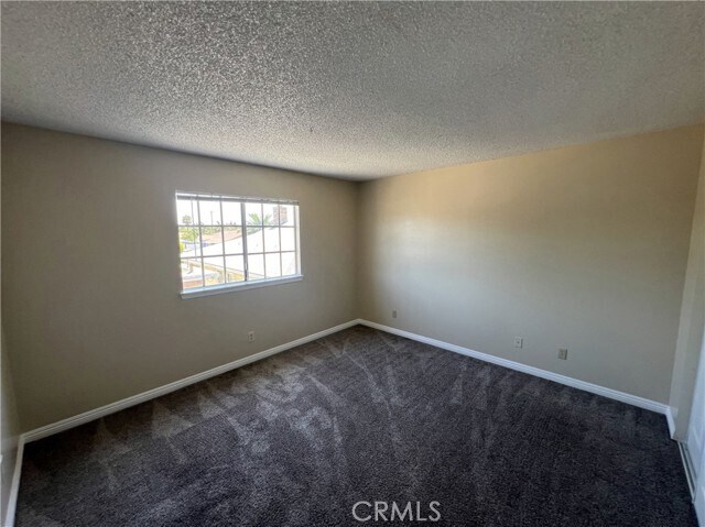 Building Photo - 1077 E 71st Way
