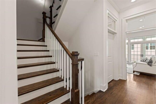 Building Photo - 117 McKnight Dr