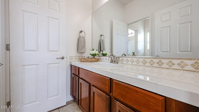 Building Photo - 15670 W Monterosa St