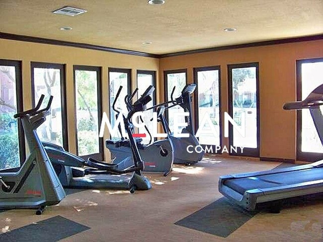 Building Photo - Prime Location 2BR Condo with Patio in Gated Saddleback Community