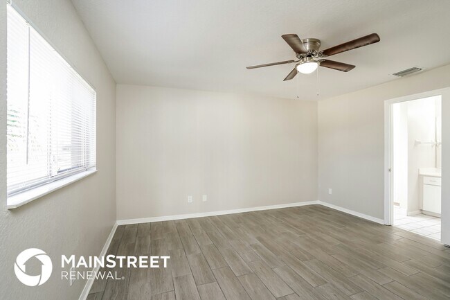 Building Photo - 1147 SW 15th St