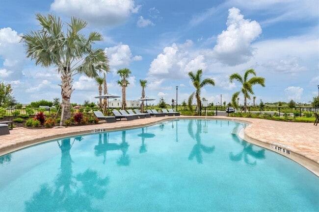 Building Photo - 3293 Hilltop Cir