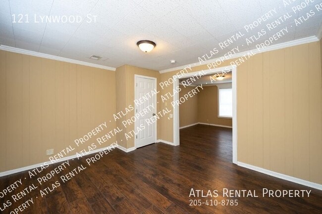 Building Photo - 121 Linwood St