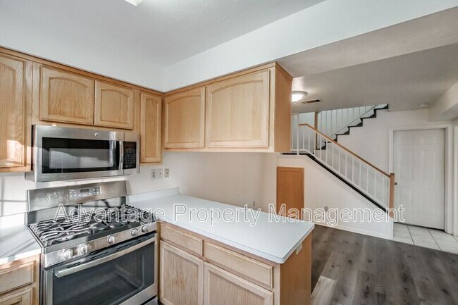 Building Photo - 2872 Raleigh Ct SE