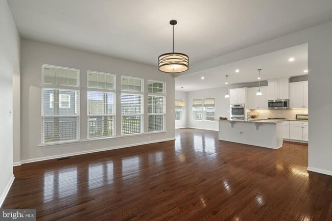 Building Photo - 25609 Lockhart Ln