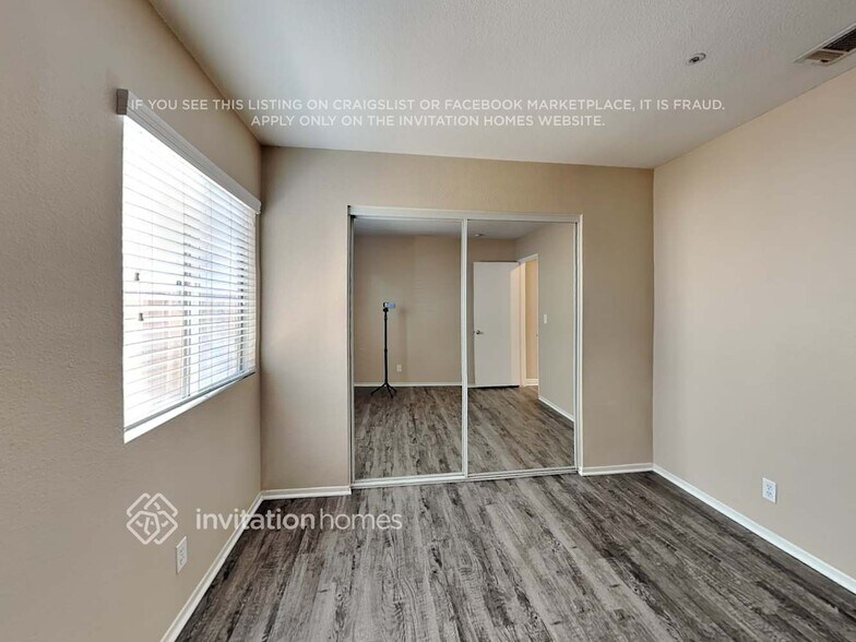 Building Photo - 12023 Vintage Dr