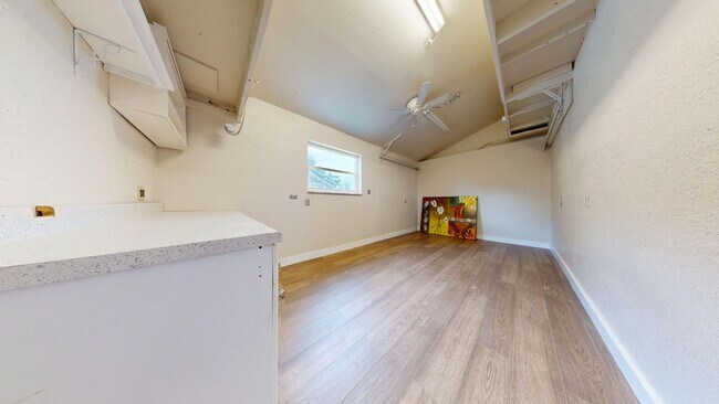 Building Photo - 3BR/ 3BA Pool Home   *Near Burns Rd Aquatic Center & Park * No HOA * 12+ Month Lease Options Avai...