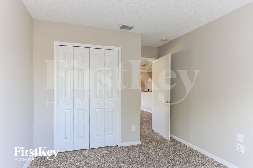 Building Photo - 12607 Longcrest Dr