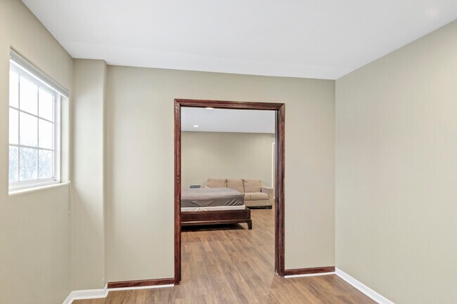 Building Photo - 426 Kingfisher Rd