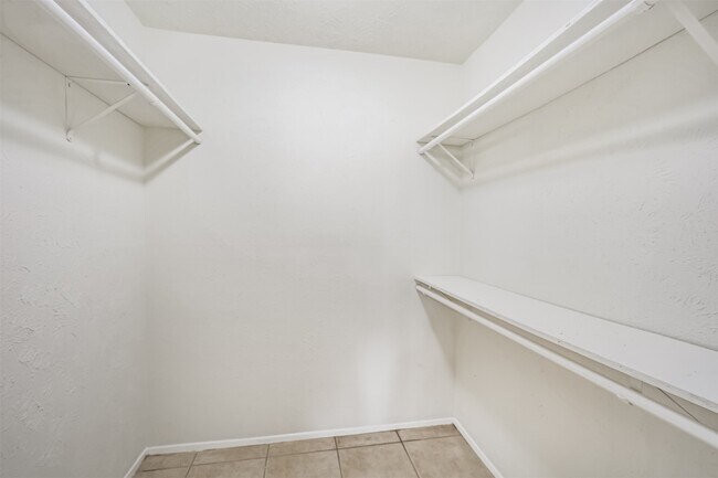 Building Photo - 16722 Moary Firth Dr