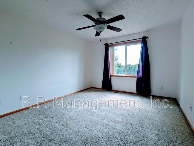 Building Photo - 14891 Generation Ave N