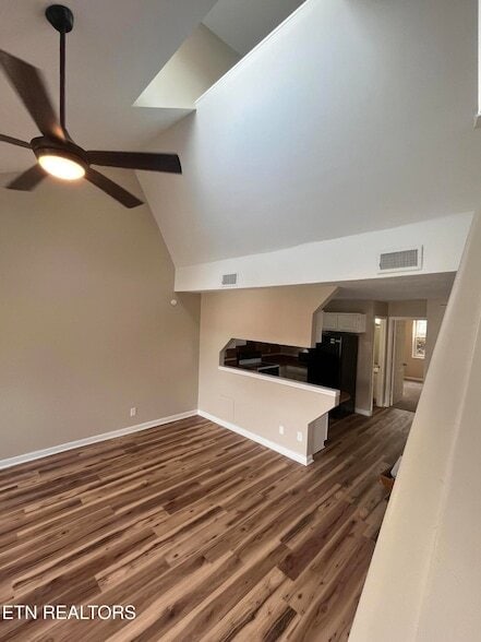 Building Photo - 7666 Chatham Cir NW