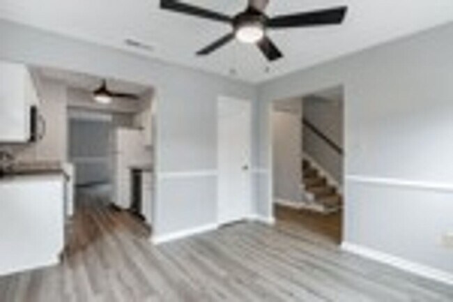 Building Photo - 945 Indian Cir