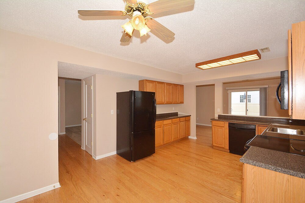 Building Photo - 3438 W 52nd St