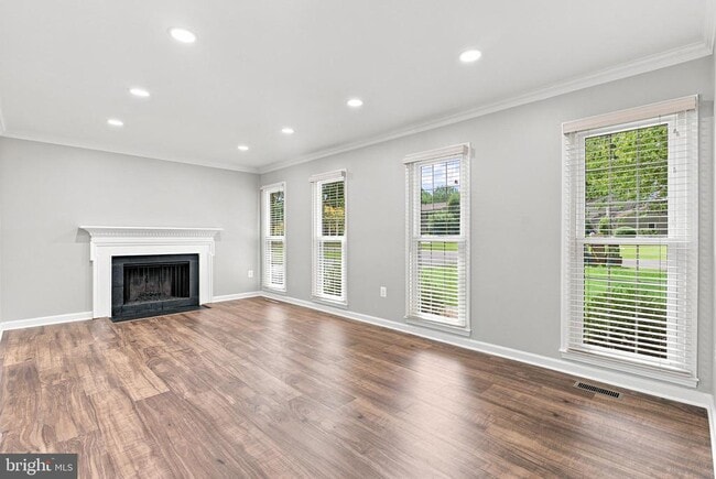 Building Photo - 11414 Bronzedale Dr