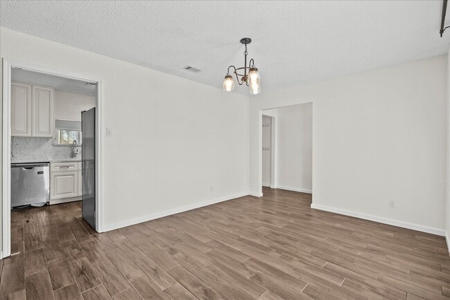 Building Photo - 3705 Misty Cove Ct