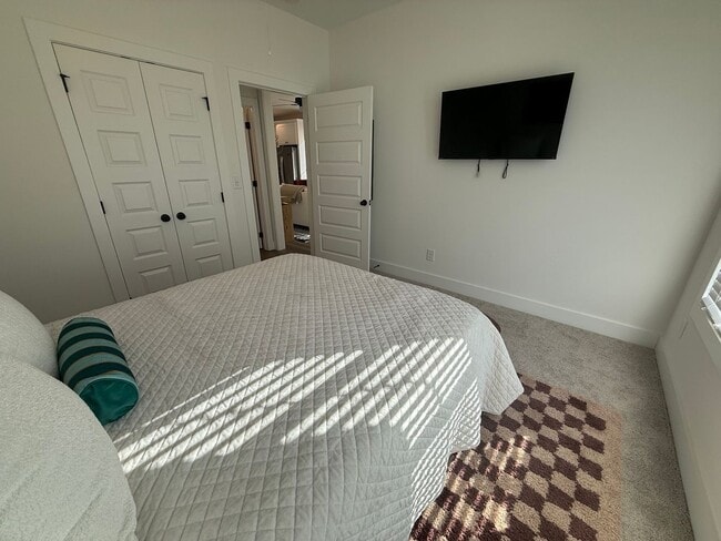 Building Photo - Northgate Townhome - Auburn