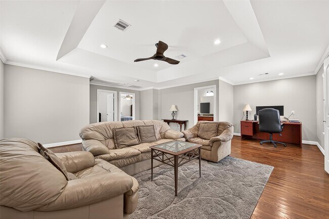 Building Photo - 903 Sugarfield Ct