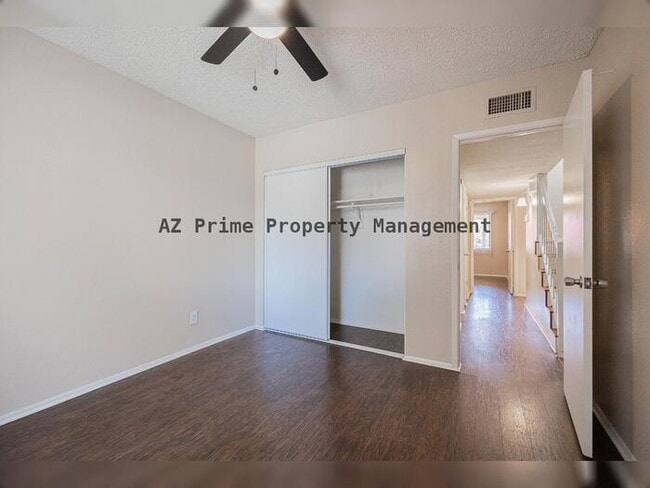Building Photo - 2127 E Minton Dr