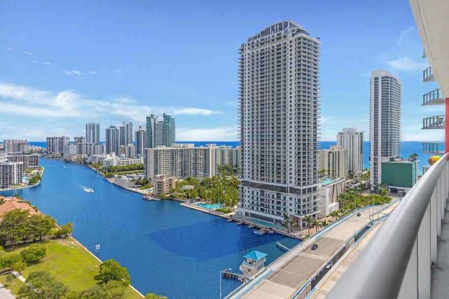 Building Photo - 1180 E Hallandale Beach Blvd