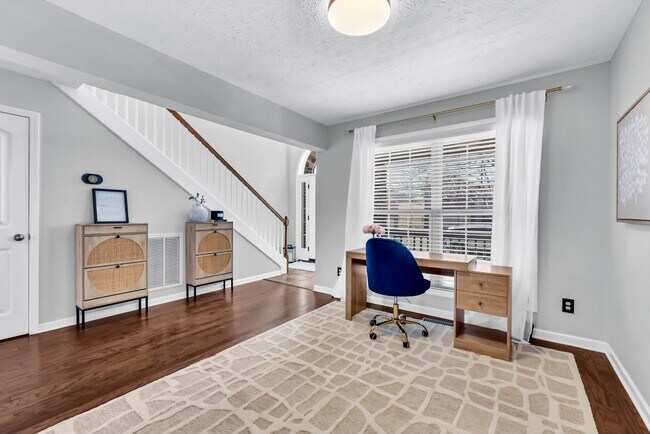 Building Photo - 3460 Oak Creek Dr