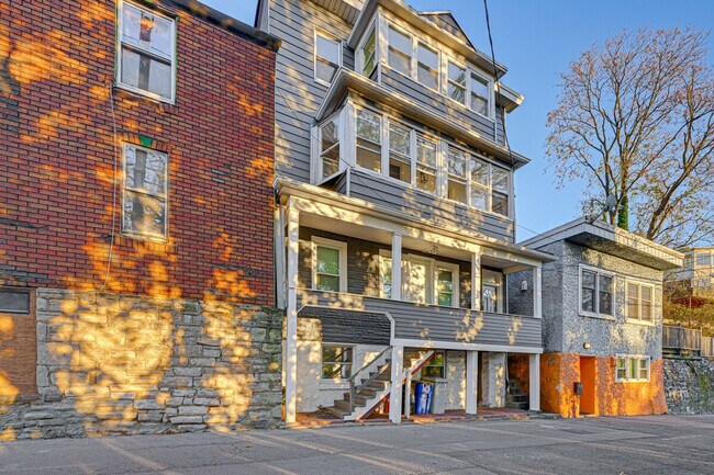 Building Photo - 81 Southside Ave