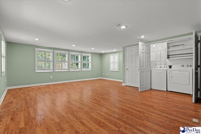 Building Photo - 726 Wisteria Dr