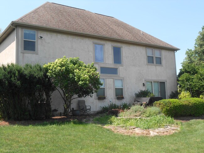 Building Photo - 8006 Caraway Ave