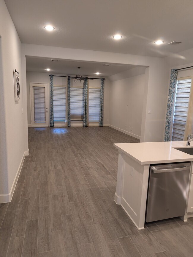 Building Photo - 8767 Blue Coral Ln