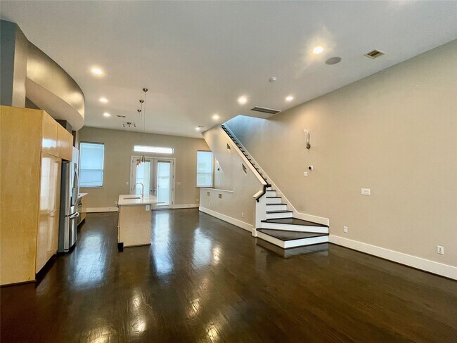 Building Photo - 954 Patterson St