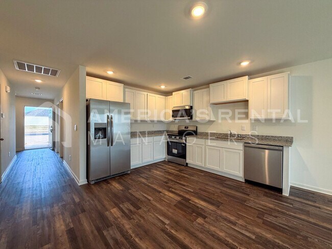 Building Photo - New Construction & Modern Living in Sandy Ridge!