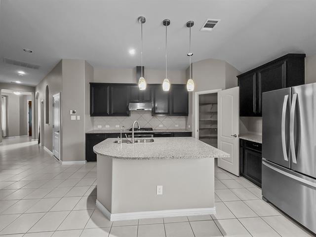Building Photo - 3205 Ridgeway Dr