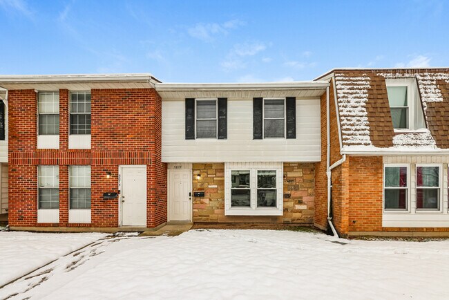 Building Photo - 5877 Taylorsville Rd